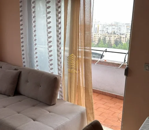 Tirane, jepet me qera apartament 2+1+Ballkon Kati 9, 100 m² 500 € (Casa Italia)