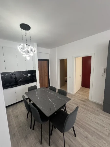 Tirane, jepet me qera apartament 1+1 Kati 2, 66 m² 450 € 
