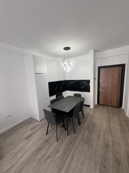 Tirane, jepet me qera apartament 1+1 Kati 2, 66 m² 450 € 