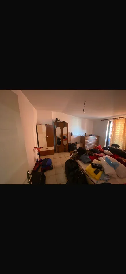 jepet me qera apartament 1+1+Ballkon Kati 6, 350 € (Bulevardi nene terezA)
