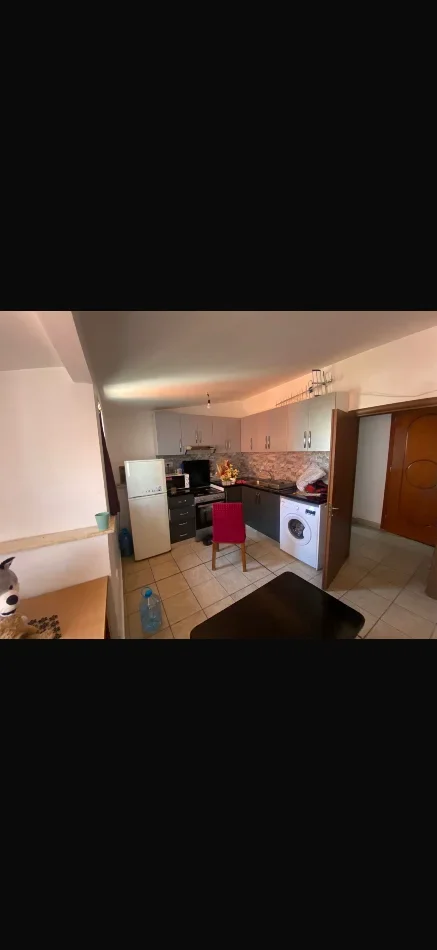 jepet me qera apartament 1+1+Ballkon Kati 6, 350 € (Bulevardi nene terezA)