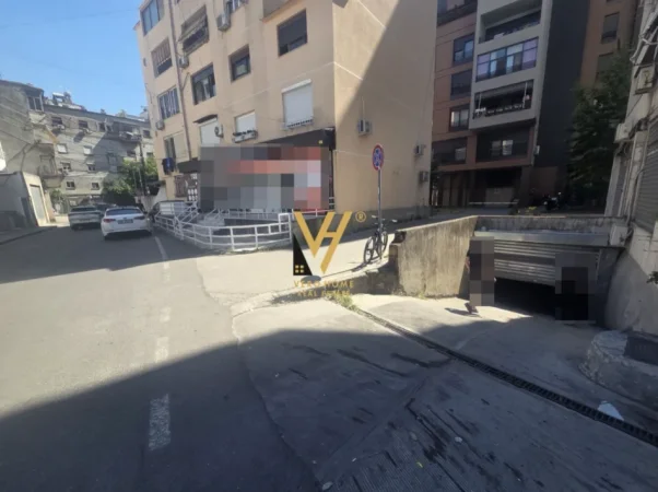 Tirane, shitet ambjent biznesi Kati -1, 350 m² 261.000 € (SHKOLLA E KUQE)