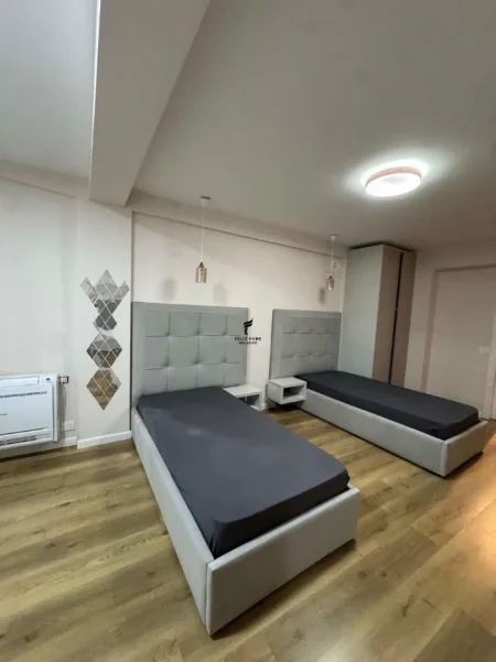 Tirane, jepet me qera apartament 1+1 Kati 2, 85 m² 700 € (KONGRESI I MANASTIRIT)
