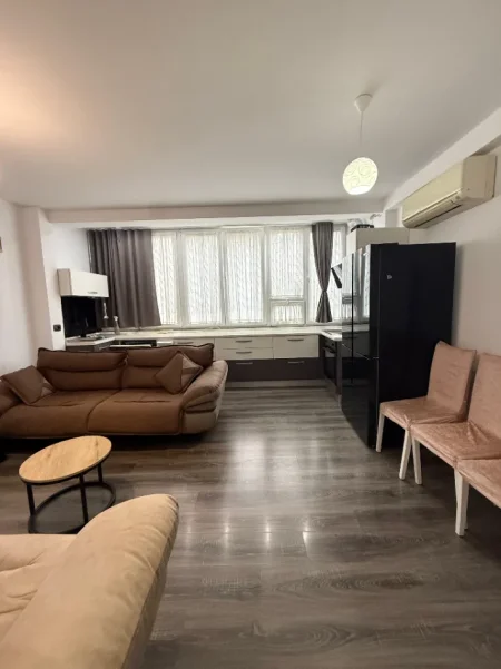 Tirane, shitet apartament 2+1+Ballkon Kati 6, 90 m² 185.000 € (Ish Fusha e Aviacionit)