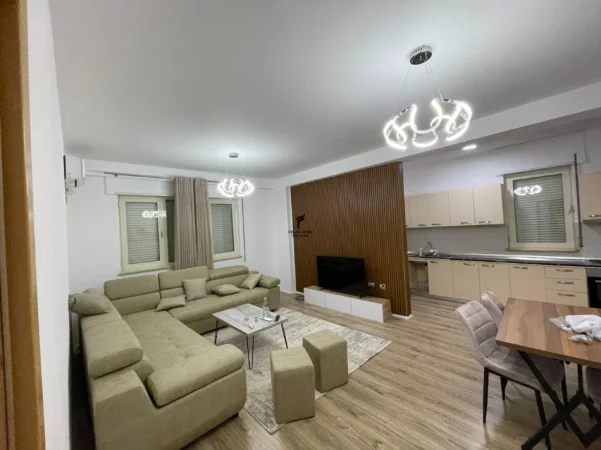 Tirane, jepet me qera apartament 1+1 Kati 5, 88 m² 600 € (LIQENI I THATE)