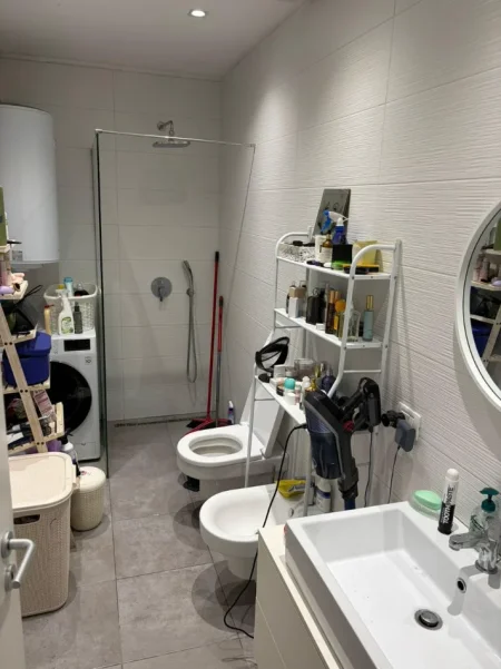 Tirane, jepet me qera apartament 1+1 Kati 6, 60 m² 600 € (JURIDIKU)