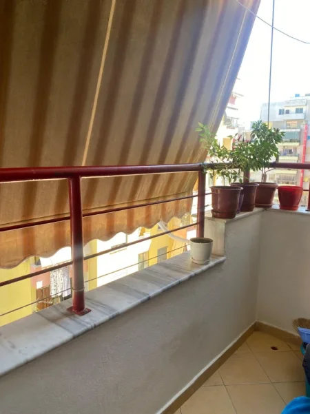 Tirane, shitet apartament 3+1 Kati 6, 96 m² 155.000 € (YZBERISHT)
