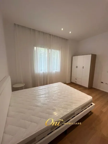 Tirane, jepet me qera apartament 1+1 Kati 0, 75 m² 450 € (5 MAJI)