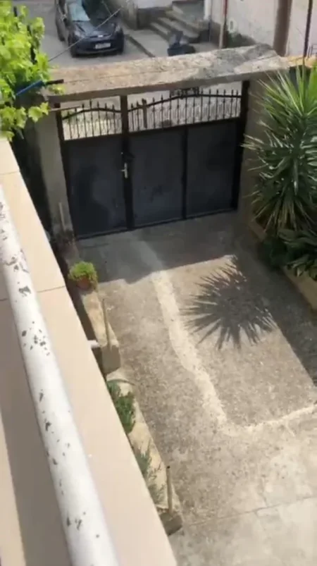 Tirane, jepet me qera apartament 3+1 Kati 2, 120 m² 700 € (Tregu Elektrik)