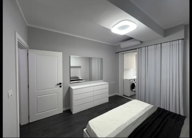 Tirane, jepet me qera apartament 2+1 Kati 4, 85 m² 800 € (Stacioni i Trenit)