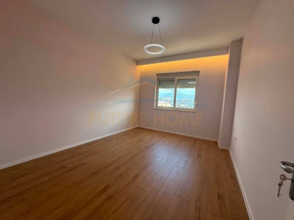 Tirane, shes apartament 2+1+Ballkon Kati 7, 108 m² 163.000 € 