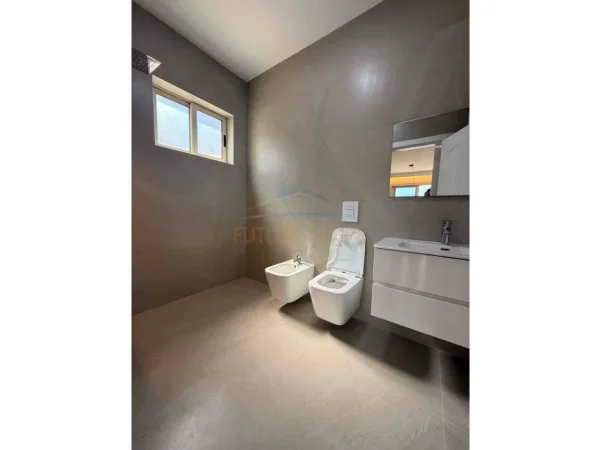 Tirane, shes apartament 2+1+Ballkon Kati 7, 108 m² 163.000 € 