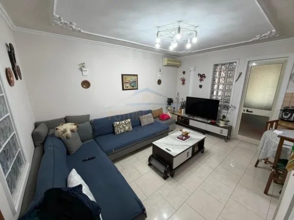 Tirane, shes apartament 2+1+Ballkon Kati 5, 72 m² 160.000 € 