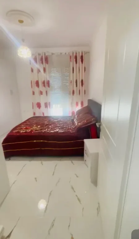 Tirane, jepet me qera apartament 1+1 Kati 2, 65 m² 470 € (Vila L)