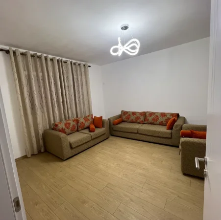 Tirane, jepet me qera shtepi 2+1+Aneks Kati 1, 400 € Misto Mame