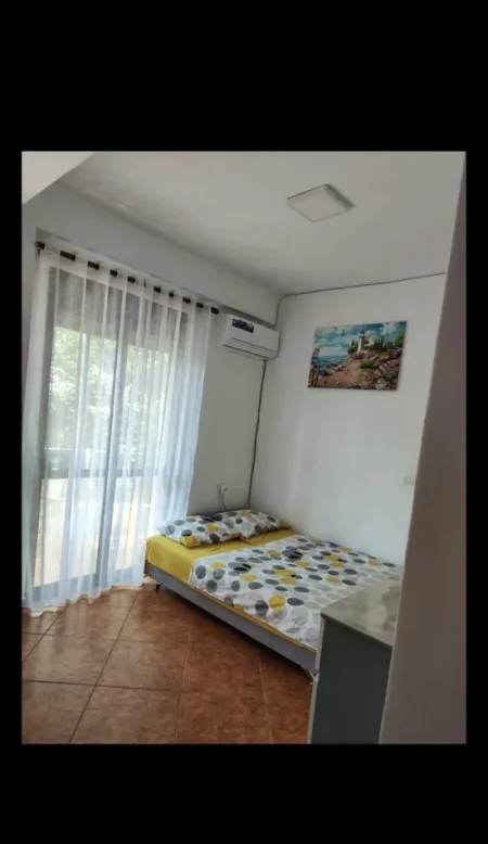 Golem, jepet me qera apartament 1+1+Ballkon Kati 2, 40 m² 400 € (Afer hotel Italia)