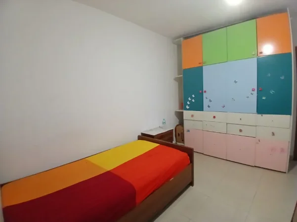 Tirane, jepet me qera apartament 2+1 Kati 1, 75 m² 450 € (rruga elbasanit)