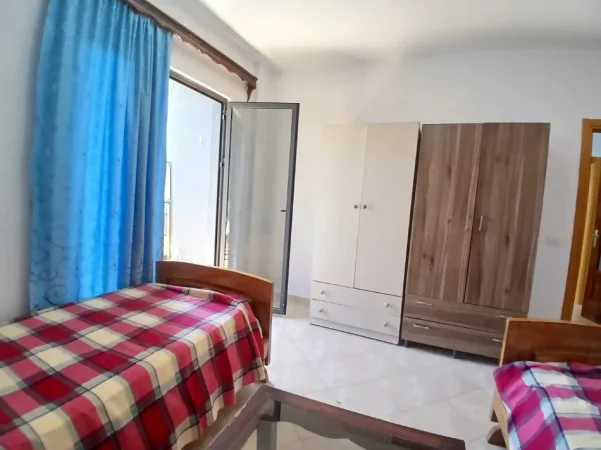 Tirane, jepet me qera apartament 2+1+Ballkon Kati 6, 96 m² 450 € (yzberisht)