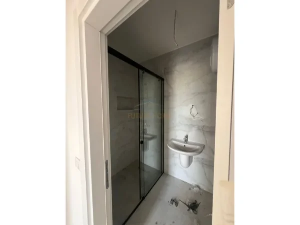 Tirane, shitet apartament 2+1+Ballkon Kati 3, 99 m² 190.000 € (Parallel Living, Don Bosko)