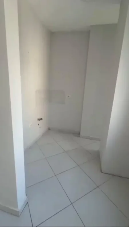 Tirane, shitet apartament 2+1 Kati 5, 116 m² 320.000 € (Rruga e Kavajës)