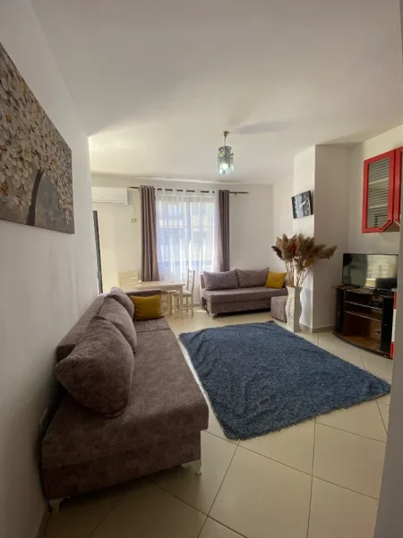 Shqiperi, jepet me qera 1+1+Ballkon Kati 7, 65 m² 400 € (Sokrat Miho)