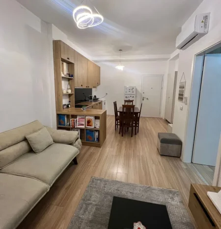 Tirane, jepet me qera apartament 1+1 Kati 3, 60 m² 450 € (Stacioni i Trenit)