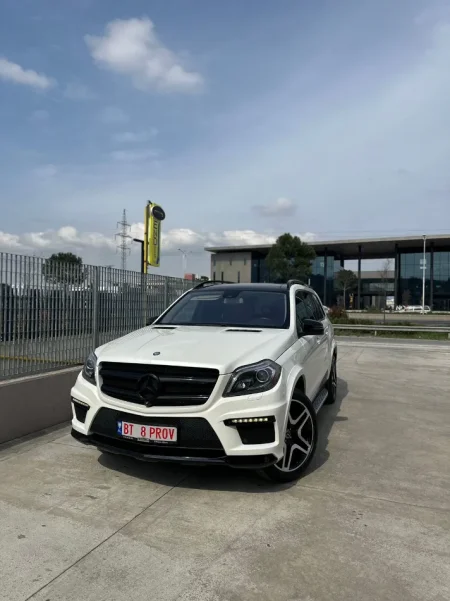 Tirane, shes makine Mercedez Nafte, e bardhë tiptronik Klima 150.000 km 15.000 €