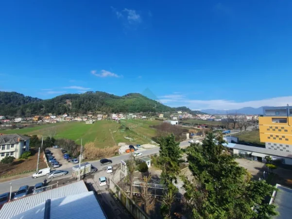 Tirane, jepet me qera truall , 6.000 m² (Vaqarr)