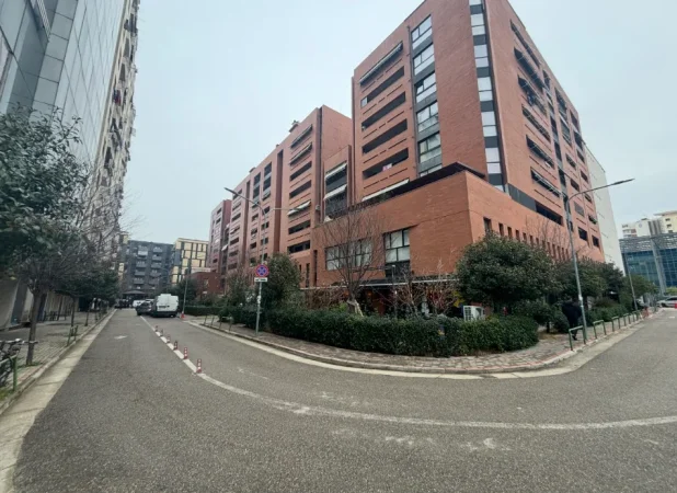 Tirane, jepet me qera garazh | post parkimi Kati -1, (Panorama)