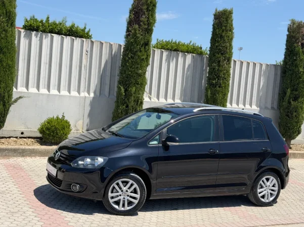 VOLKSWAGEN GOLF VI plus 1.6 NAFTE 👉 2012 👈 kambio AUTOMATIKE - 7.000 €