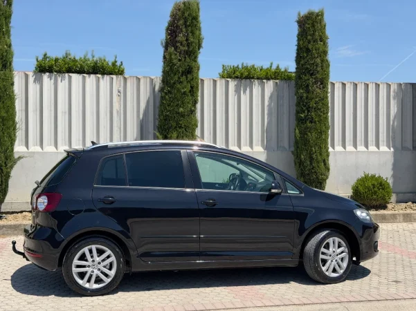 VOLKSWAGEN GOLF VI plus 1.6 NAFTE 👉 2012 👈 kambio AUTOMATIKE - 7.000 €