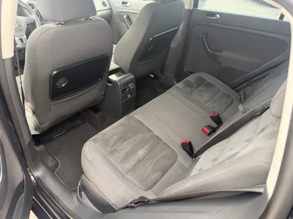 VOLKSWAGEN GOLF VI plus 1.6 NAFTE 👉 2012 👈 kambio AUTOMATIKE - 7.000 €