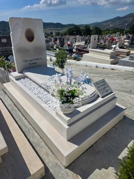 Tirane, ofroj Punime Varresh Eno Tufine - Model I Vecant Mermeri - Koka Me Reliev Malesh