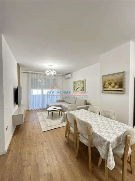 Tirane, jepet me qera apartament 2+1+Ballkon Kati 1, 98 m² 700 € (Rruga e Dibres)