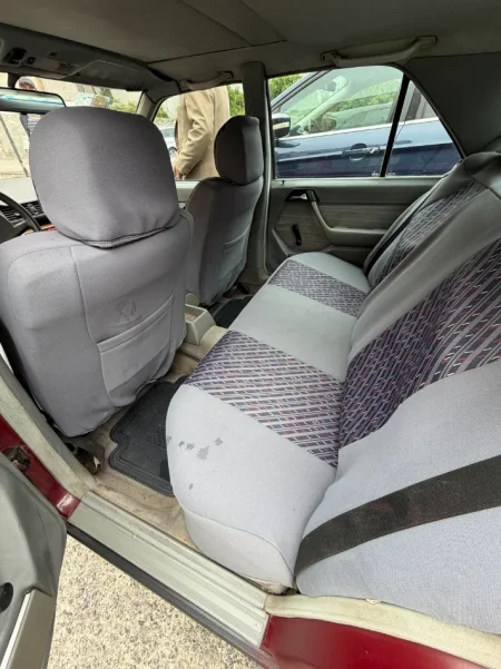 Elbasan, shes makine Mercedes Benz 200D 1985 Nafte, vishnje manuale Kondicioner 350.000 km 2.900 €