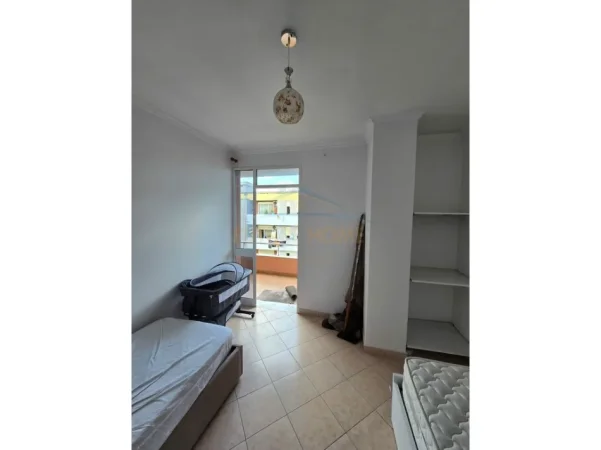 Tirane, shitet apartament 2+1 Kati 7, 98 m² 135.000 € (Unaza e Re)