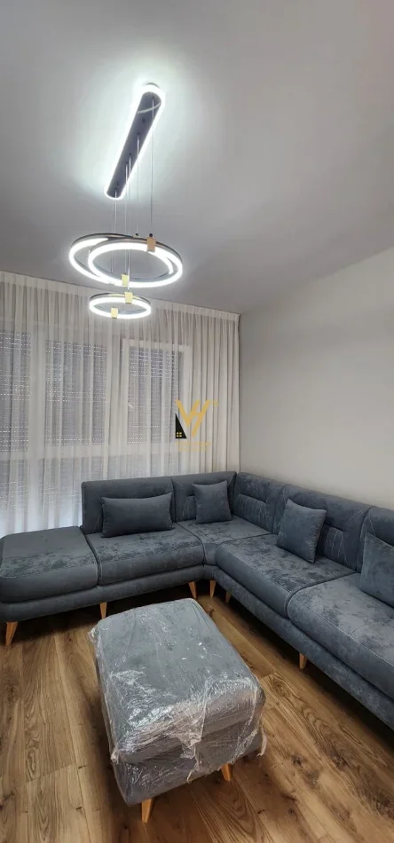Tirane, jepet me qera apartament 2+1+Ballkon Kati 7, 90 m² 1.000 € (DON BOSKO)