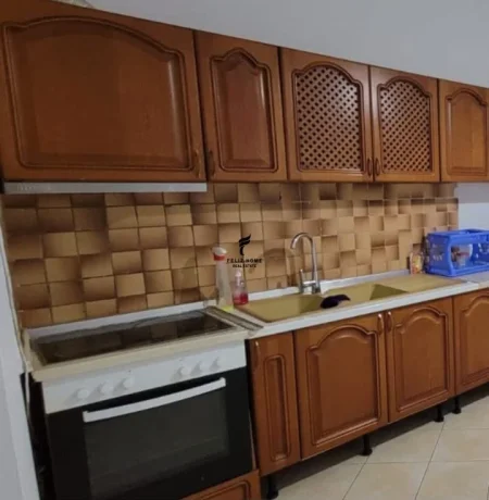 Tirane, jepet me qera apartament 2+1 Kati 2, 70 m² 400 € (RRUGA E DIBRES)