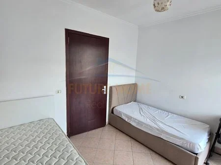 Tirane, shitet apartament 2+1 Kati 7, 98 m² 135.000 € 