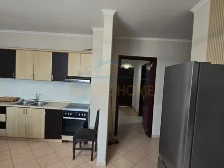 Tirane, shitet apartament 2+1 Kati 7, 98 m² 135.000 € 