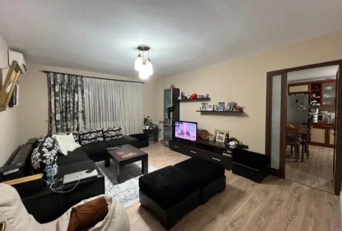 Tirane, shitet 3+1 Kati 4, 120 m² 180.000 € (ALI DEMI)
