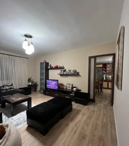 Tirane, shitet 3+1 Kati 4, 120 m² 180.000 € (ALI DEMI)