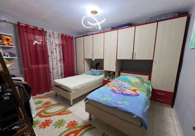 Tirane, shitet 3+1 Kati 4, 120 m² 180.000 € (ALI DEMI)