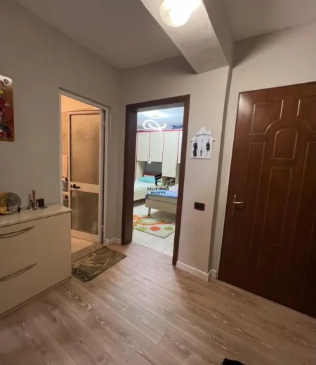 Tirane, shitet 3+1 Kati 4, 120 m² 180.000 € (ALI DEMI)