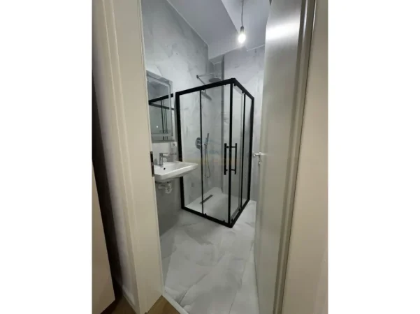 Tirane, jepet me qera apartament 2+1 Kati 4, 75 m² 500 € (Kompleksi Kaimi, Ali Demi,)