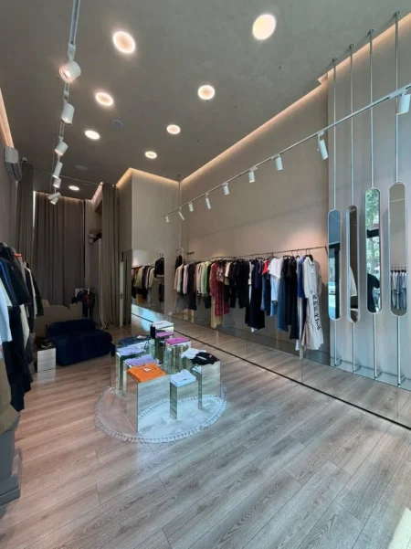 Me Qira: Super Ambient për ZYRA 2+1+2Wc+1 Ballkon & 1 VERANDË 📍Buzë Rrugës Myslym Shyri | 1,570€ Neto/Muaj