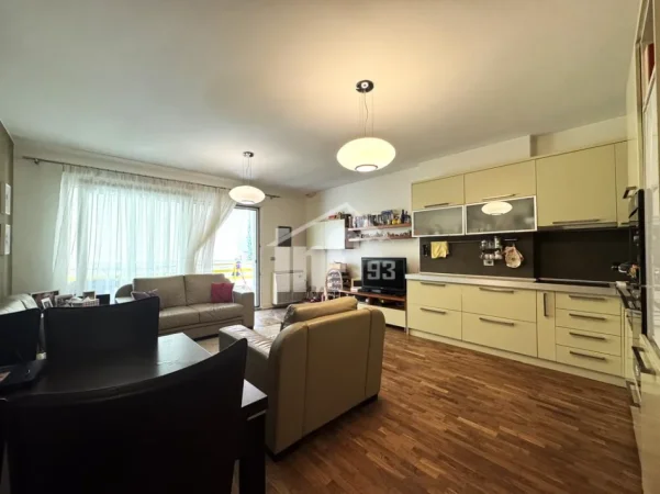 Tirane, shitet apartament 2+1 Kati 3, 118 m² 236.000 € (PRANË LIQENIT TË THATË)