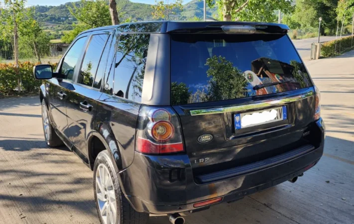 Tirane, shes makine Land Rover Discovery Benzin, e zeze automatik Klima -1 km