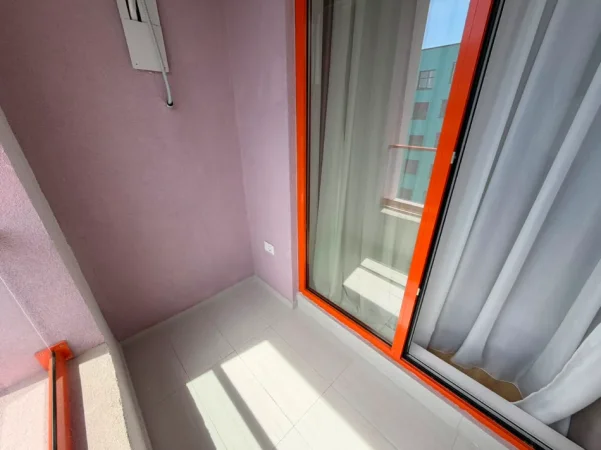Tirane, jepet me qera apartament 1+1 Kati 9, 60 m² (Ali Demi)