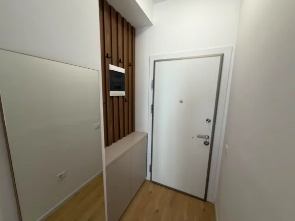 Tirane, jepet me qera apartament 1+1 Kati 9, 60 m² (Ali Demi)